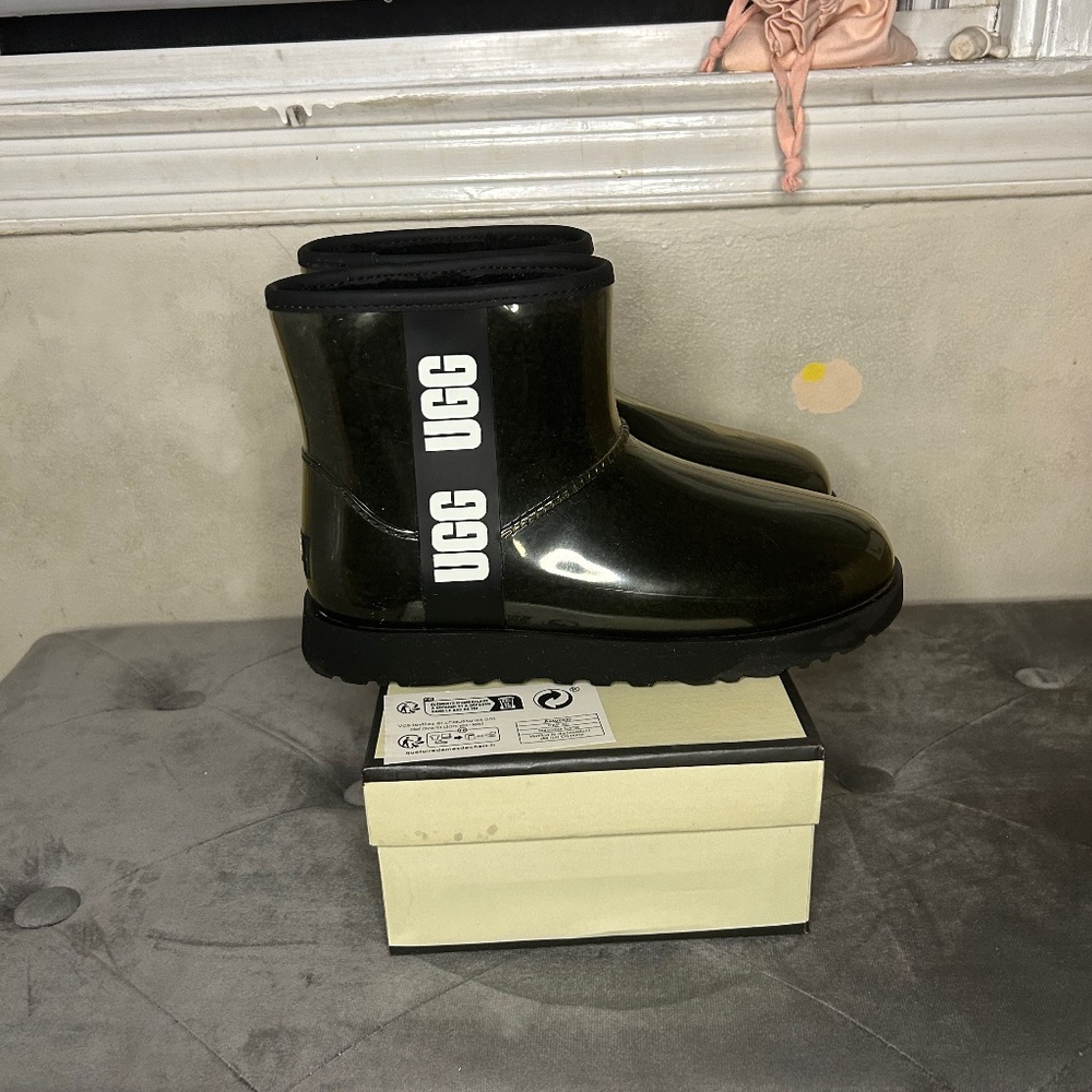 UGG Women’s Classic Clear Mini Black - US 9W